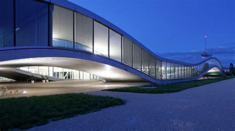 epfl parking rolex|Rolex EPFL campus.